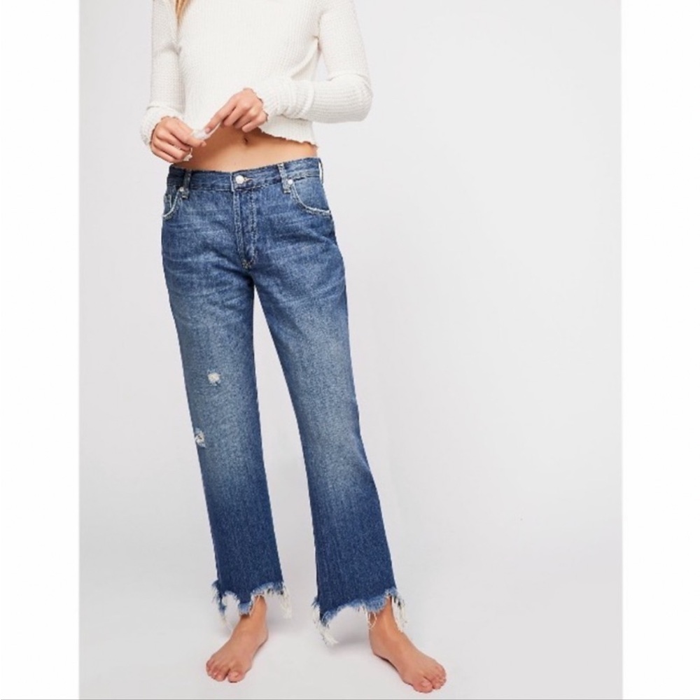 We The Free Free People Straight Leg Button Fly Distressed Jeans Women’s size 26